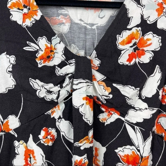 St. John Collection Floral Print Jersey Top Sz M - Picture 5 of 8